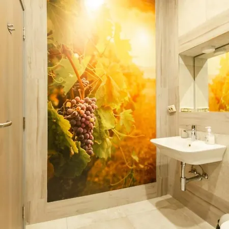 1 Bedroom Wine Journey * Sofía